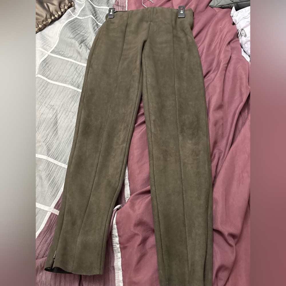 Zara Black and Gray Textured Pants
